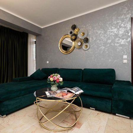 Central Apartament 3 Apartment Яш Екстериор снимка